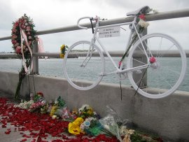 from: http://picasaweb.google.com/rydelmyspace/KeyBiscayneMemorialRide#5430367396985465554 from: http://picasaweb.google.com/rydelmyspace/KeyBiscayneMemorialRide#5430367396985465554