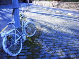 Photo by Philipp Rassmann/NYC Street Memorial Project